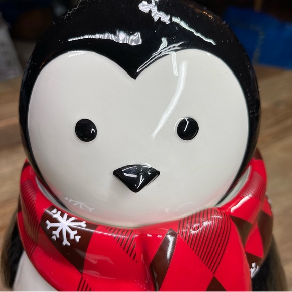 Harry & David VTG Penguin Cookie Jar Plaid Scarf 12" H - Picture 7 of 13